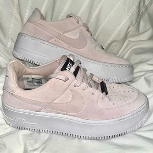 Nike Air Force 1 Sage Sneakers